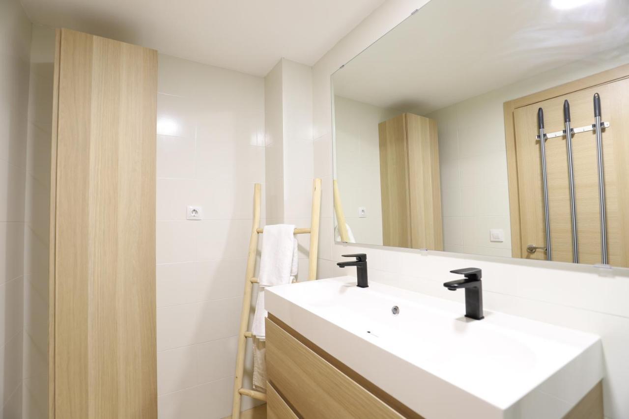 Beautiful Apartment In Canet Playa By Hometels Канет-де-Беренгер Экстерьер фото